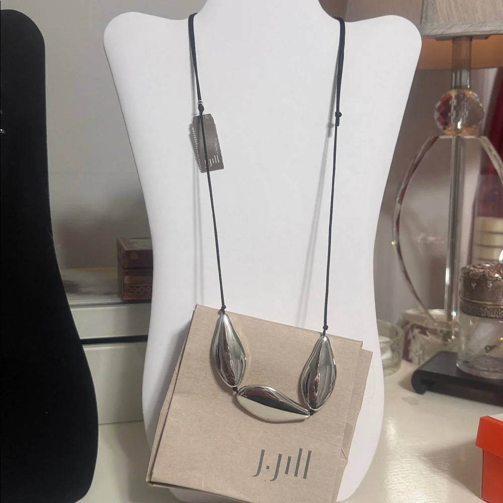 J. Jill Silver and Black Necklace - Picture 2 of 3